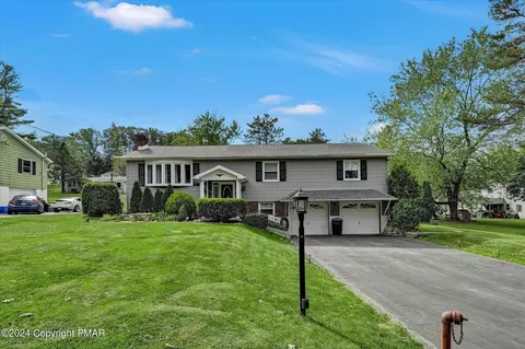 3 Willow St, Sugarloaf, PA 18249
