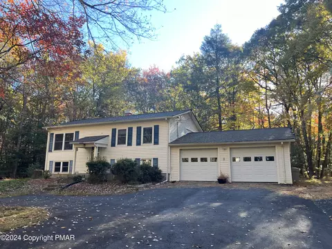 112 Elk Ln, Saylorsburg, PA 18353