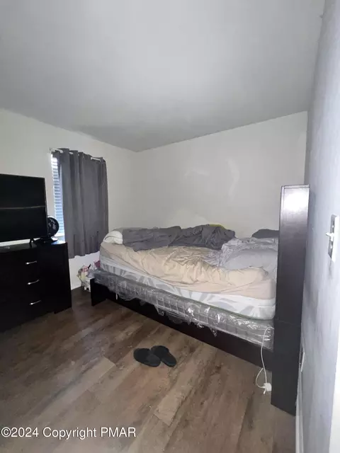 511 Old Forge Dr, Bath, PA 18014 photo 11