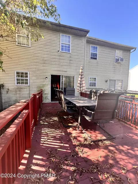 511 Old Forge Dr, Bath, PA 18014 photo 23