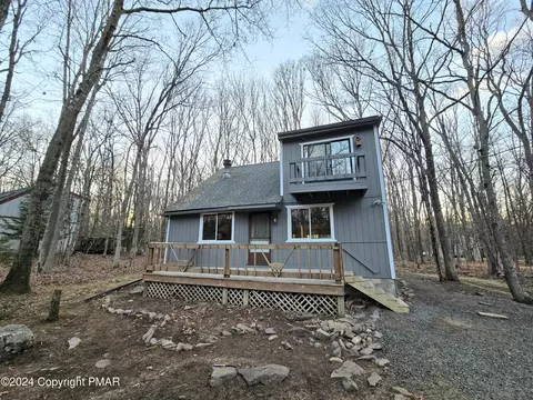 238 Towamensing Trl, Albrightsville, PA 18210