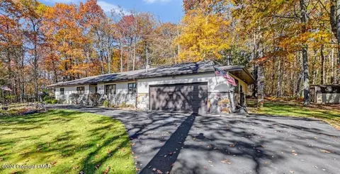 1125 Carriage Ln, Tobyhanna, PA 18466