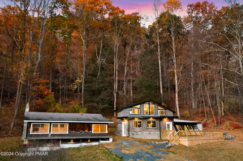 6515 Cherry Valley Rd, Stroudsburg, PA 18360
