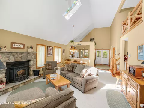 41 Ski Jump, Lake Harmony, PA 18624
