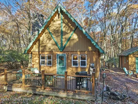 24 Estates Dr, Lake Harmony, PA 18624