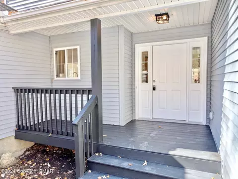 143 Cornwall Pl, Bushkill, PA 18324 photo 34