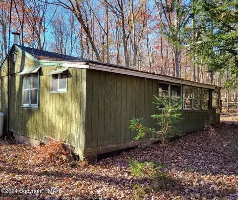 26 Deer Cross Rd, White Haven, PA 18661
