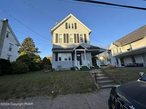42 N 6th St, Bangor, PA 18013