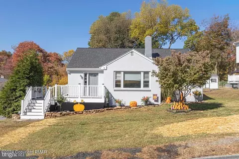 1509 Sommers Ln, Aston, PA 19014