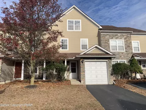 57 Lower Ridge Vw # D, East Stroudsburg, PA 18302