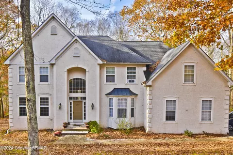 297 Eastshore Dr, East Stroudsburg, PA 18301