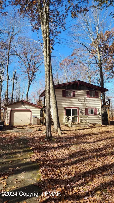 171 Mountain View Dr, Pocono Lake, PA 18347
