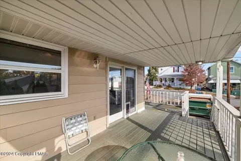 201 E Mary St, Old Forge, PA 18518 photo 6