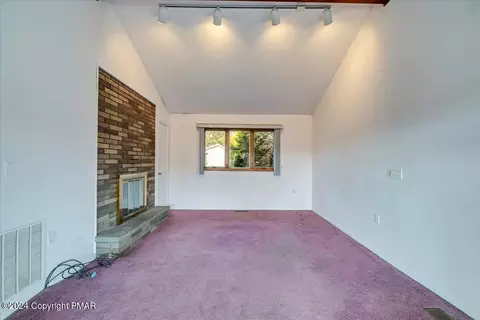 201 E Mary St, Old Forge, PA 18518 photo 25