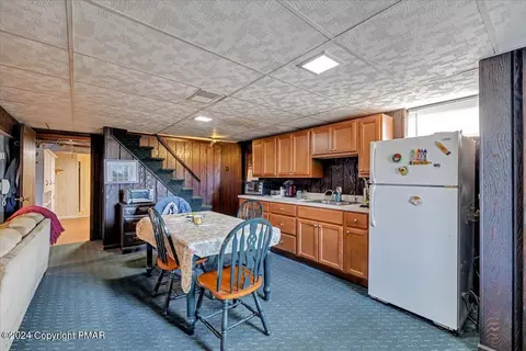 201 E Mary St, Old Forge, PA 18518 photo 35