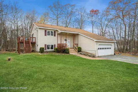 126 Vista Ln, Milford, PA 18337