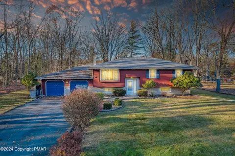 139 Jackson Dr, East Stroudsburg, PA 18302