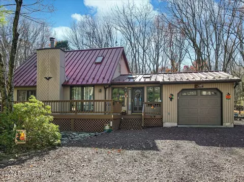 60 Indian Trl, Jim Thorpe, PA 18229