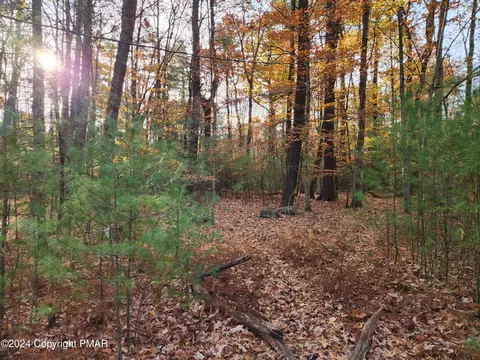 Glen Lane, Stroudsburg, PA 18360