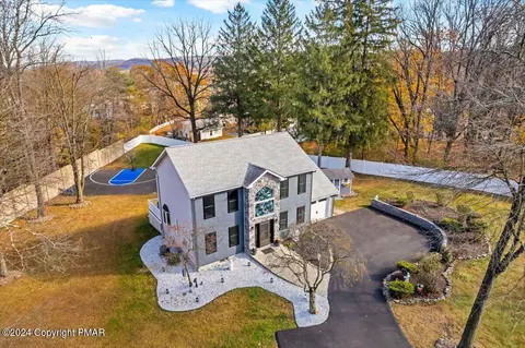 1225 E Wade Ct, Stroudsburg, PA 18360