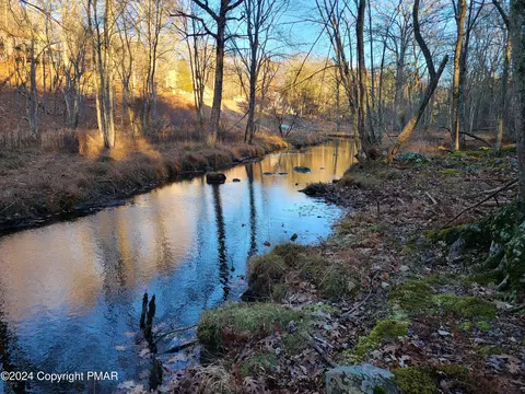 lot253 E Bristol Cir Dr, East Stroudsburg, PA 18302