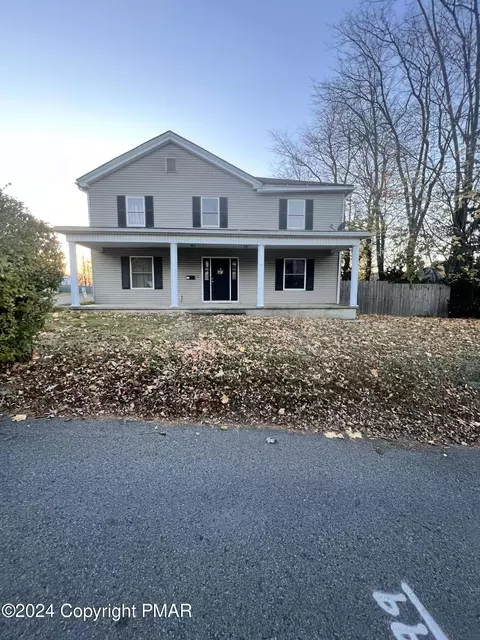 23 Gidding St, Pittston, PA 18640