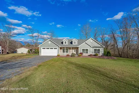 1264 Greenway Ln, Kunkletown, PA 18058