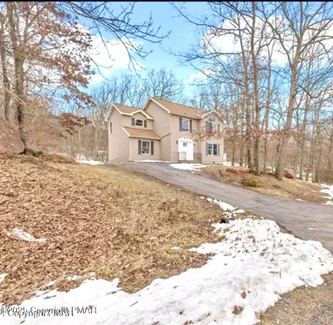 303 Fall Crk, Stroudsburg, PA 18360
