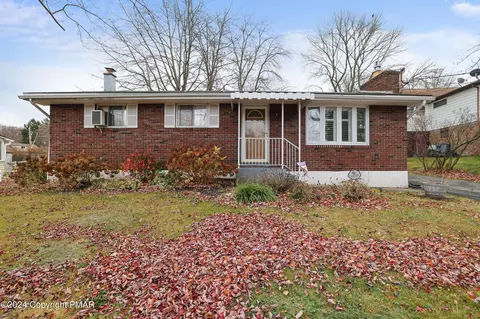 46 Old East End Blvd, Bear Creek Township, PA 18702