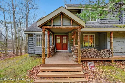 33 Shorthill Rd, Lake Harmony, PA 18624