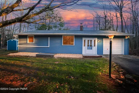 178 Tanglewood Dr, Albrightsville, PA 18210