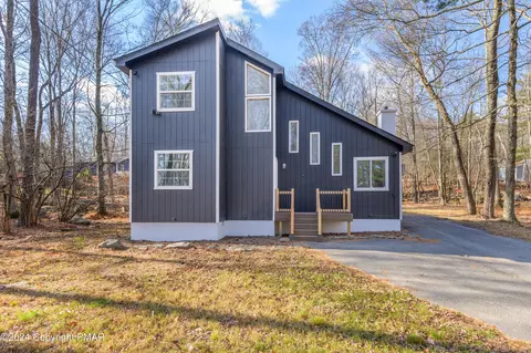 3353 Frontier Rd, East Stroudsburg, PA 18302