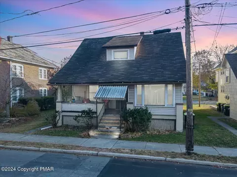 851 Scott St, Stroudsburg, PA 18360