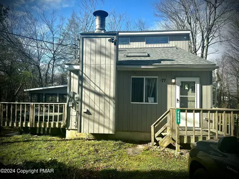 4553 Briarcliff Ter, Tobyhanna, PA 18466