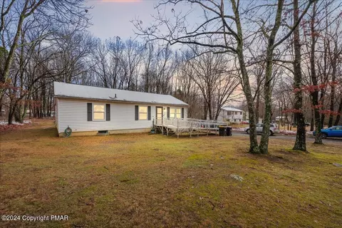 270 Mckinley Dr, Effort, PA 18330