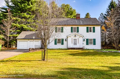 658 Dutch Hill Rd, Skytop, PA 18357