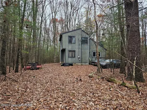 205 Hyland Dr, East Stroudsburg, PA 18301