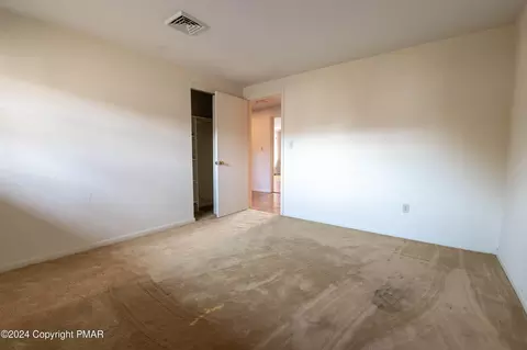 155 Alpha Ave, Wind Gap, PA 18091 photo 22