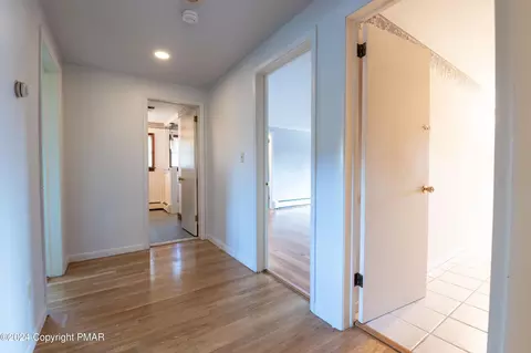 155 Alpha Ave, Wind Gap, PA 18091 photo 16