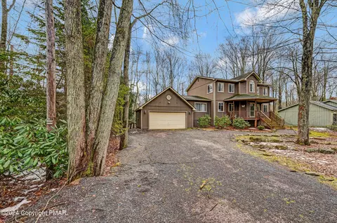 275 Tanglewood Dr, Pocono Pines, PA 18350