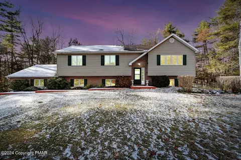 717 Jonas Rd, Effort, PA 18330