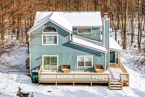 9129 Brandywine Dr, Tobyhanna, PA 18466