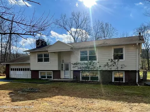 7534 Cherry Valley Rd, Stroudsburg, PA 18360