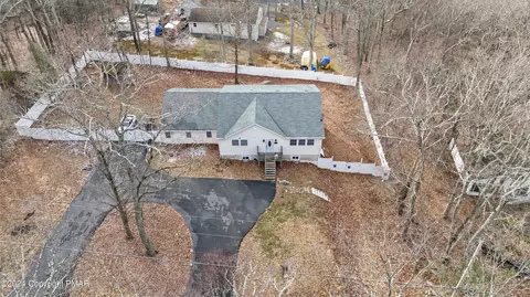 3117 Tanager Ln, East Stroudsburg, PA 18302