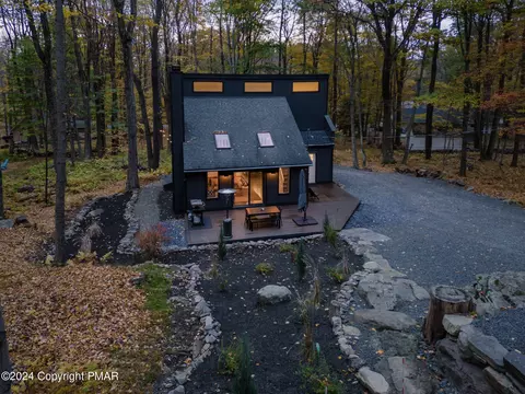1479 Lake Ln, Pocono Lake, PA 18347