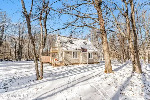 5 Keats Ln, Albrightsville, PA 18210