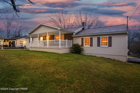 621 Onoko Ln, Jim Thorpe, PA 18229