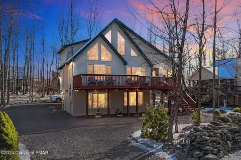 2764 Rockway Rd, Lake Ariel, PA 18436