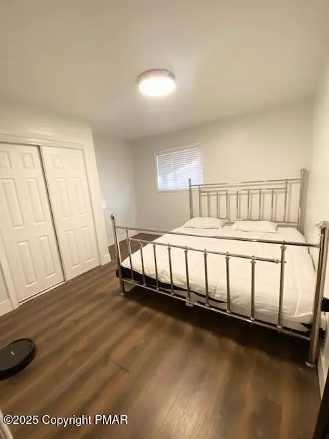 Bedroom - 1109 Steele Cir, Bushkill, PA 18324 photo 1 of 3