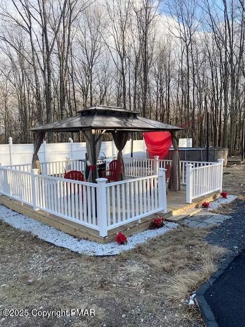 Exterior - 1109 Steele Cir, Bushkill, PA 18324 photo 3 of 11